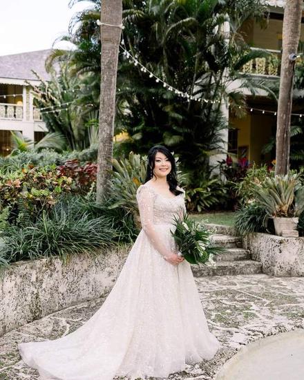A bride in the gardens at Bonnet House, Fort Lauderdale
